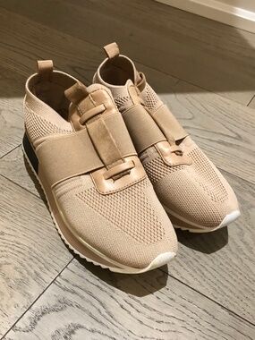 River Island Knitted Beige Slip-On Trainers